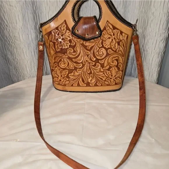 Vintage tooled leather Med. bag 14" - Picture 16 of 16